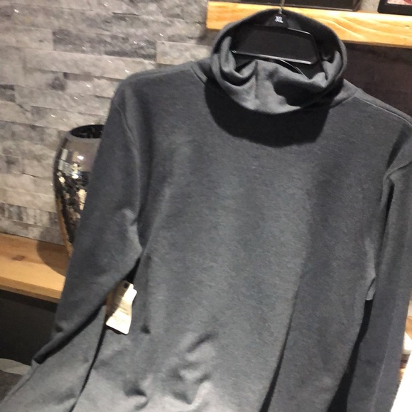 Turtle neck essential - Picture 4 of 4